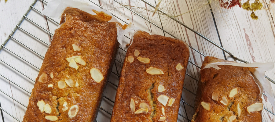 Bananenbrot mit Matcha